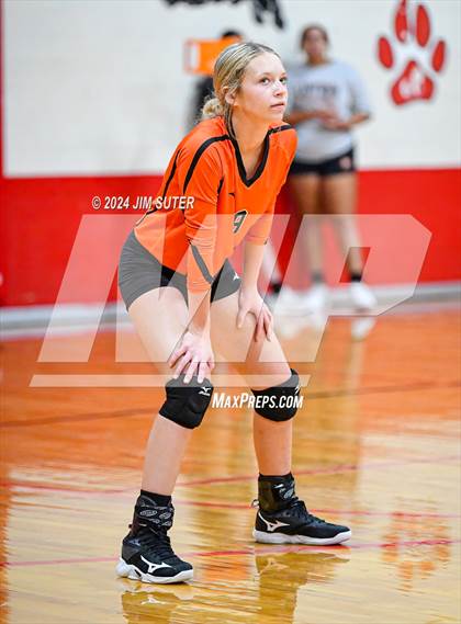 Thumbnail 2 in Burton vs Schulenburg photogallery.
