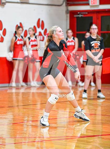 Thumbnail 2 in Burton vs Schulenburg photogallery.