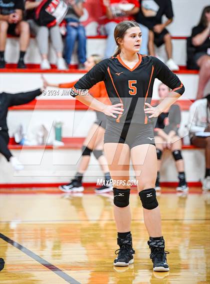 Thumbnail 3 in Burton vs Schulenburg photogallery.
