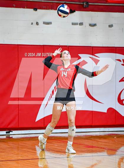 Thumbnail 2 in Burton vs Schulenburg photogallery.