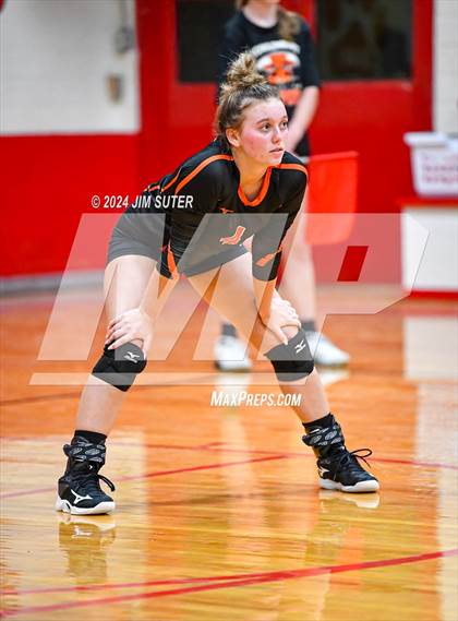 Thumbnail 3 in Burton vs Schulenburg photogallery.