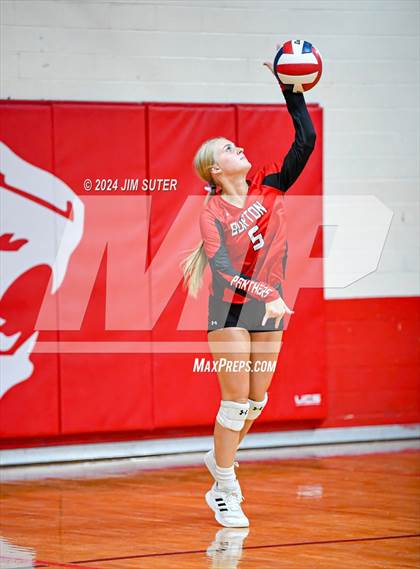 Thumbnail 2 in Burton vs Schulenburg photogallery.