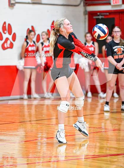 Thumbnail 3 in Burton vs Schulenburg photogallery.