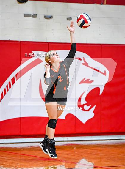 Thumbnail 3 in Burton vs Schulenburg photogallery.