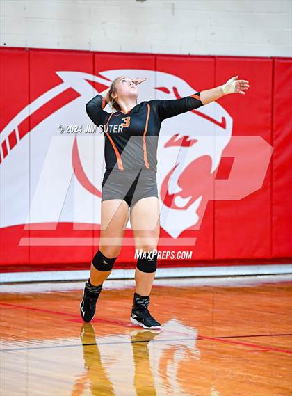 Thumbnail 1 in Burton vs Schulenburg photogallery.