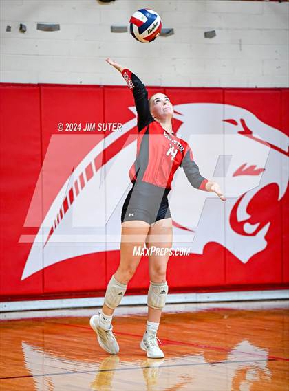 Thumbnail 1 in Burton vs Schulenburg photogallery.
