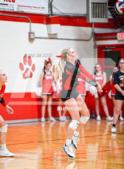 Thumbnail 1 in Burton vs Schulenburg photogallery.
