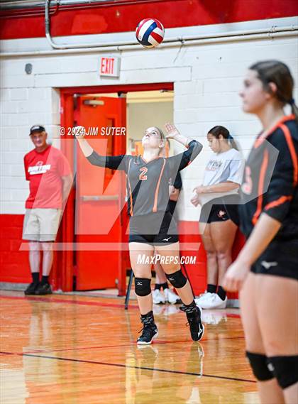 Thumbnail 3 in Burton vs Schulenburg photogallery.