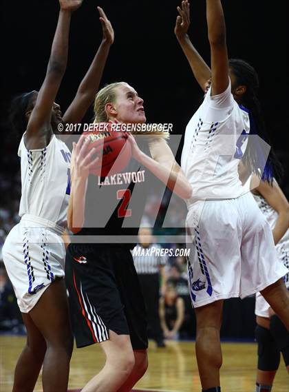 Thumbnail 2 in Lakewood vs Grandview (CHSAA 5A Final) photogallery.
