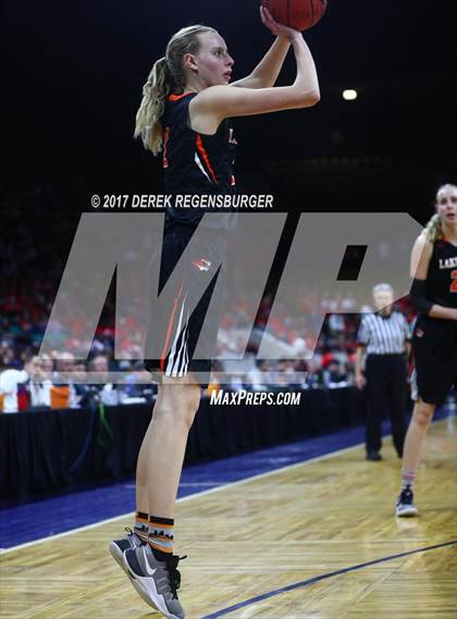 Thumbnail 3 in Lakewood vs Grandview (CHSAA 5A Final) photogallery.