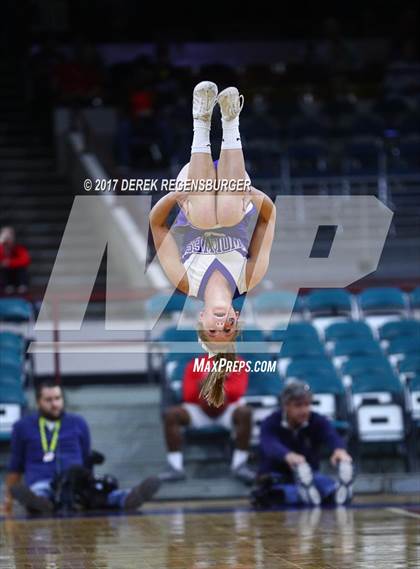 Thumbnail 3 in Lakewood vs Grandview (CHSAA 5A Final) photogallery.