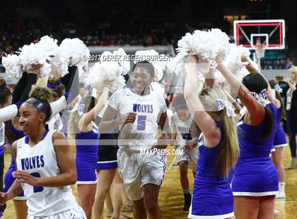 Thumbnail 2 in Lakewood vs Grandview (CHSAA 5A Final) photogallery.