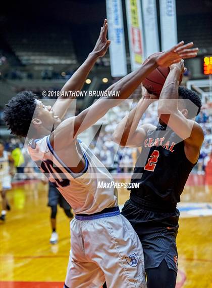 Thumbnail 2 in Bullard vs. Central (CIF CS D1 Final) photogallery.