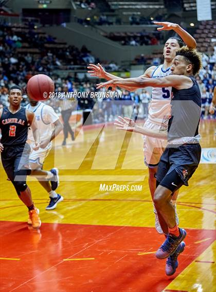 Thumbnail 3 in Bullard vs. Central (CIF CS D1 Final) photogallery.