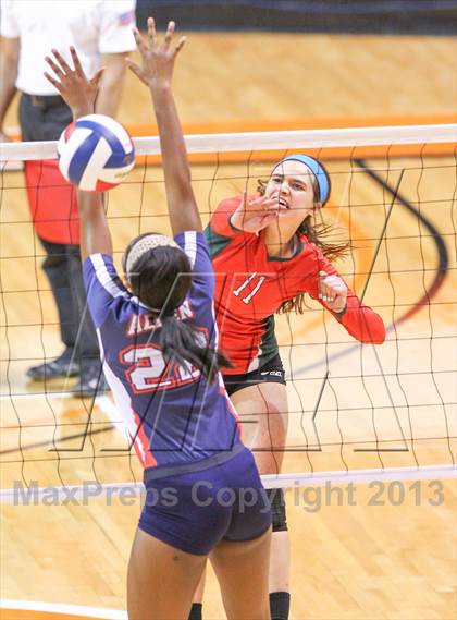 Thumbnail 2 in Allen vs. The Woodlands (UIL 5A Region 2 Semifinal Playoff) photogallery.