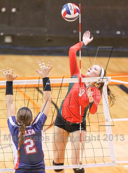Thumbnail 3 in Allen vs. The Woodlands (UIL 5A Region 2 Semifinal Playoff) photogallery.