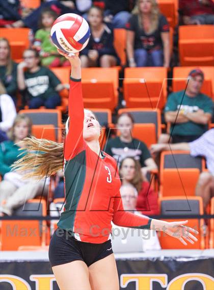 Thumbnail 2 in Allen vs. The Woodlands (UIL 5A Region 2 Semifinal Playoff) photogallery.