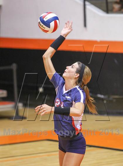 Thumbnail 2 in Allen vs. The Woodlands (UIL 5A Region 2 Semifinal Playoff) photogallery.