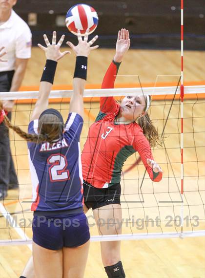 Thumbnail 1 in Allen vs. The Woodlands (UIL 5A Region 2 Semifinal Playoff) photogallery.