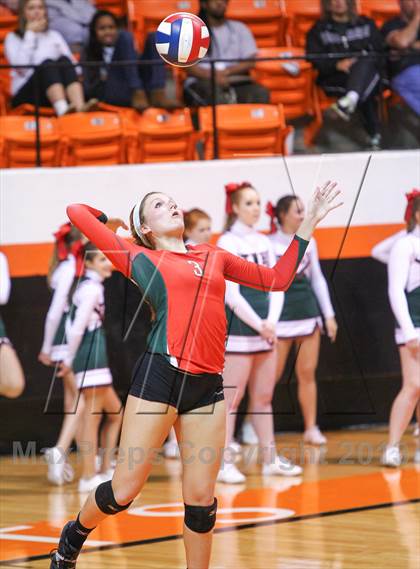 Thumbnail 3 in Allen vs. The Woodlands (UIL 5A Region 2 Semifinal Playoff) photogallery.