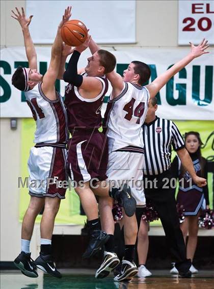 Thumbnail 3 in Prout vs. East Greenwich (RIIL Division 3 Final) photogallery.