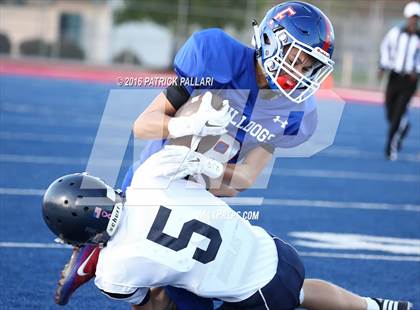 Thumbnail 1 in Oak Ridge @ Folsom photogallery.