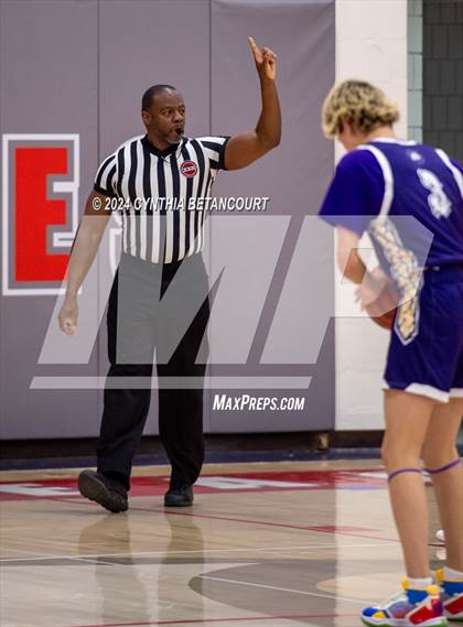 Thumbnail 3 in Heritage vs Littleton photogallery.