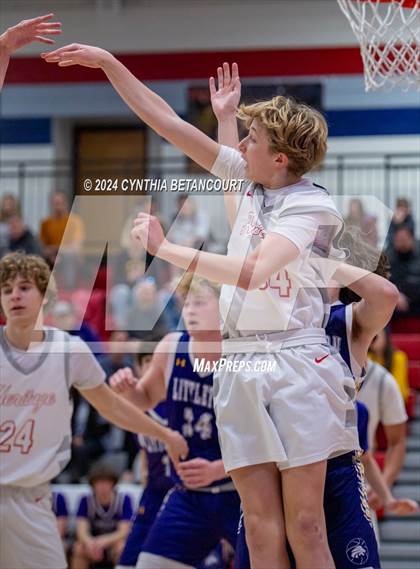 Thumbnail 2 in Heritage vs Littleton photogallery.