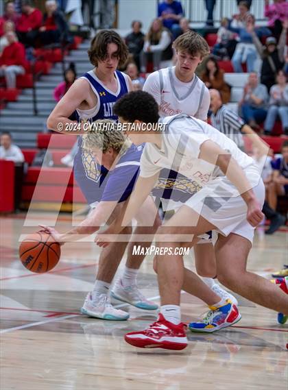 Thumbnail 1 in Heritage vs Littleton photogallery.