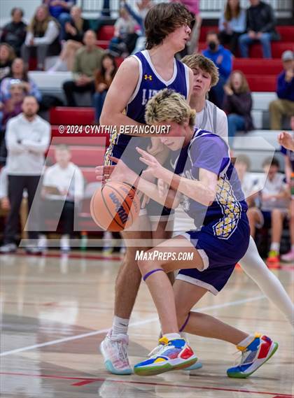 Thumbnail 3 in Heritage vs Littleton photogallery.