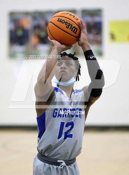 Thumbnail 2 in Rocky River vs. Garinger photogallery.