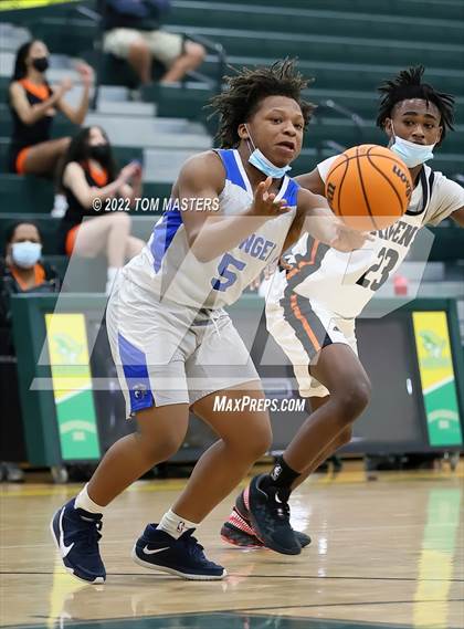 Thumbnail 2 in Rocky River vs. Garinger photogallery.