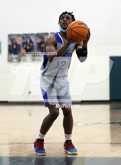 Thumbnail 2 in Rocky River vs. Garinger photogallery.