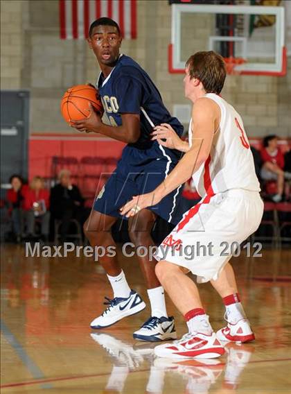 Thumbnail 1 in St. John Bosco vs Mater Dei (Nike Extravaganza) photogallery.