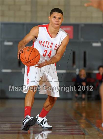 Thumbnail 2 in St. John Bosco vs Mater Dei (Nike Extravaganza) photogallery.