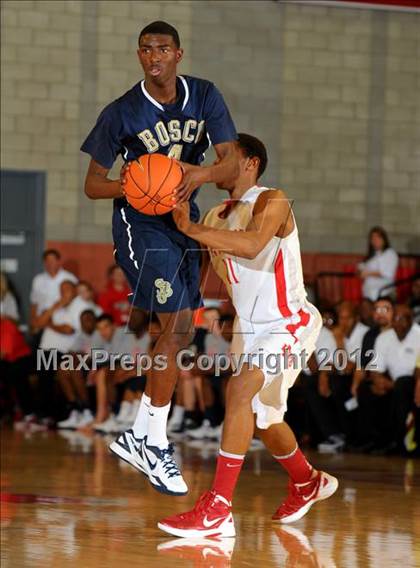 Thumbnail 1 in St. John Bosco vs Mater Dei (Nike Extravaganza) photogallery.