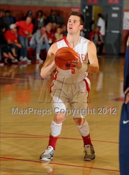 Thumbnail 3 in St. John Bosco vs Mater Dei (Nike Extravaganza) photogallery.