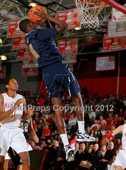 Thumbnail 1 in St. John Bosco vs Mater Dei (Nike Extravaganza) photogallery.