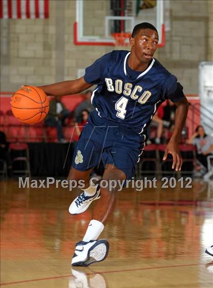 Thumbnail 3 in St. John Bosco vs Mater Dei (Nike Extravaganza) photogallery.