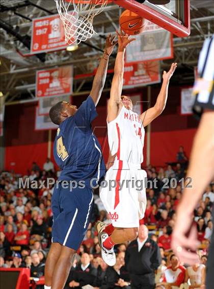 Thumbnail 1 in St. John Bosco vs Mater Dei (Nike Extravaganza) photogallery.