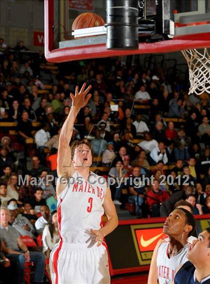 Thumbnail 3 in St. John Bosco vs Mater Dei (Nike Extravaganza) photogallery.
