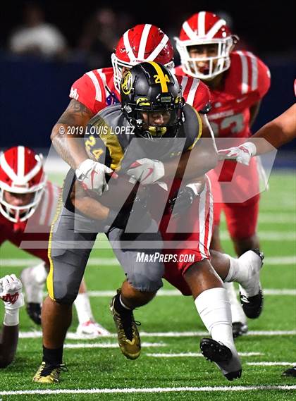 Thumbnail 1 in St. Frances Academy vs. Mater Dei (Trinity League vs. USA Showcase) photogallery.