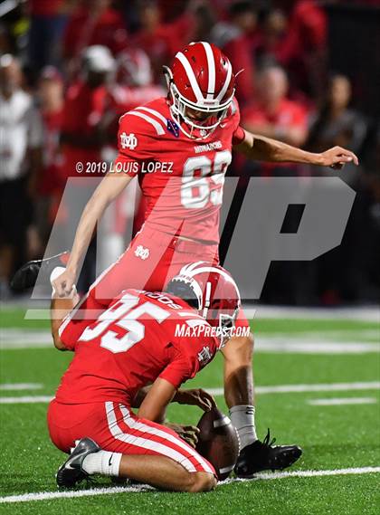 Thumbnail 3 in St. Frances Academy vs. Mater Dei (Trinity League vs. USA Showcase) photogallery.