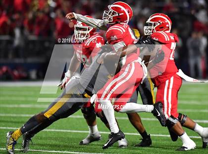 Thumbnail 2 in St. Frances Academy vs. Mater Dei (Trinity League vs. USA Showcase) photogallery.