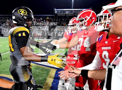 Thumbnail 3 in St. Frances Academy vs. Mater Dei (Trinity League vs. USA Showcase) photogallery.