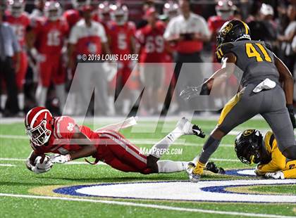 Thumbnail 2 in St. Frances Academy vs. Mater Dei (Trinity League vs. USA Showcase) photogallery.