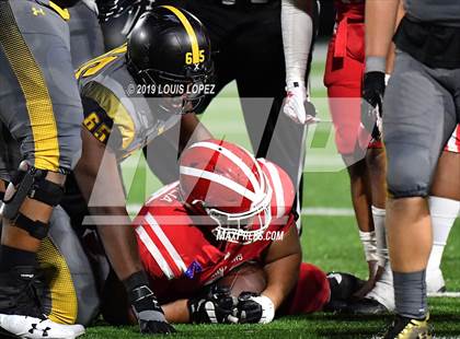 Thumbnail 3 in St. Frances Academy vs. Mater Dei (Trinity League vs. USA Showcase) photogallery.