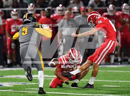 Thumbnail 3 in St. Frances Academy vs. Mater Dei (Trinity League vs. USA Showcase) photogallery.