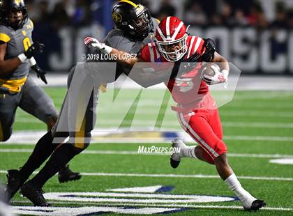 Thumbnail 3 in St. Frances Academy vs. Mater Dei (Trinity League vs. USA Showcase) photogallery.