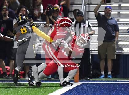Thumbnail 1 in St. Frances Academy vs. Mater Dei (Trinity League vs. USA Showcase) photogallery.